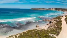 Visit the Australia seashore wonders